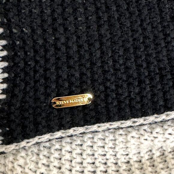 Steve Madden Infinity Scarf Sweater Knit Black Beige OS am - Picture 3 of 9